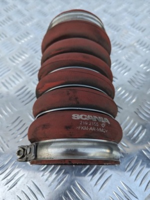 Труба резиновый элемент соединитель интеркулер scania ntg фото №1
