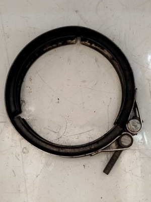 Хомут вихлоп vw golf vii 04l131455a фото №1