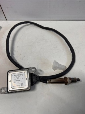 Mercedes benz wiele modeli описание датчик лямбда-зонд nox nowa a0009051612 фото №1