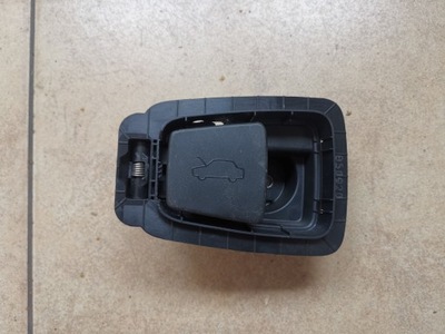 Volvo v90 перемикач кнопка кришки багажника фото №1