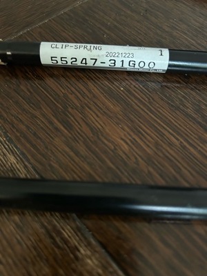 Скоба рессора nissan d23 5524731g00 фото №1