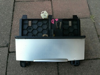 Audi q7 4l 4l0--popielniczka перед 4l0857951 фото №1