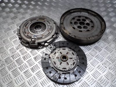 Комплект зчеплення диск притиск двомасовий маховик 500l 1.6mjet фото №1