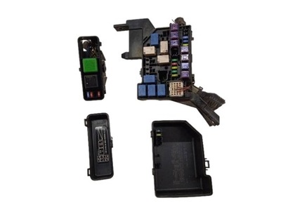 Коробка предохранителей комплект renault megane iii 2008- фото №1