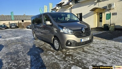 Renault Trafic 9 miejsc, 2 komplety kół