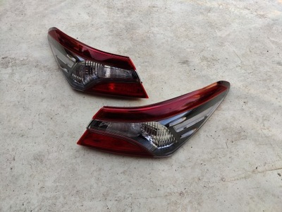 LAMP RIGHT + LEFT REAR W WING TOYOTA CAMRY IX LED 21-  