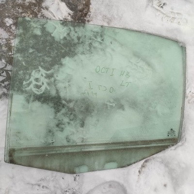 Стекло дверь левый задняя большая skoda octavia 1 hb фото №1