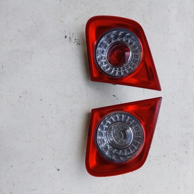 Лампа правая + левая задняя w крышка jetta 1k5945094 фото №1