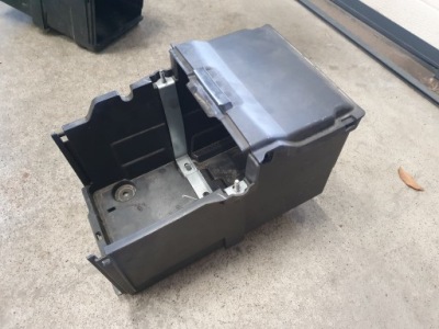 Основание аккумулятор kuga mk2 focus am51-10723-af фото №1