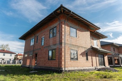 Dom, Kobyłka, Kobyłka, 260 m²