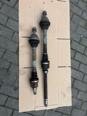 Комплектная приводной вал правая левая peugeot 5008 i 1.6 thp 2009-2017 фото №1