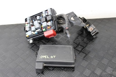 Коробка запобіжників корпус opel gt фото №1