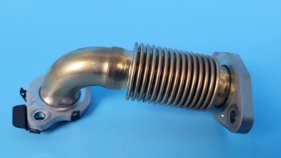 Mercedes w206 c200 23r шланг труба рециркуляции выхлопных газов a6541407702 фото №1