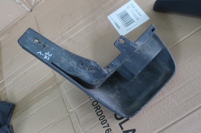 Honda cr-v ii брызговик правый перед оригинал 02-06 фото №1