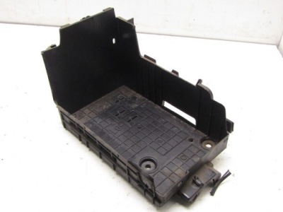 Основание корпус аккумулятор 1.2 12v opel crossland x 9801801880 фото №1