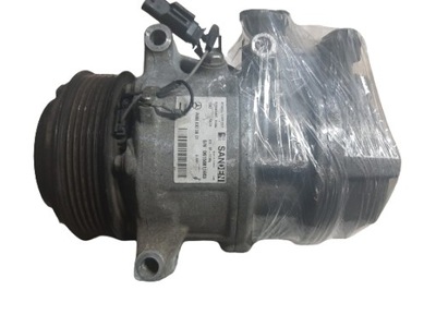 Mercedes w205 2.2 компресор кондиціонера a0008303801 фото №1