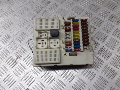 Коробка запобіжників transit connect 7t1t14a073b фото №1