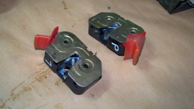 Smart fortwo i 450 99r замок крышки правый / левый фото №1