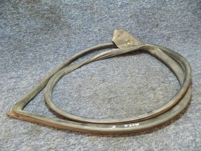 Прокладка кузовная дверь alfa romeo mito правая фото №1