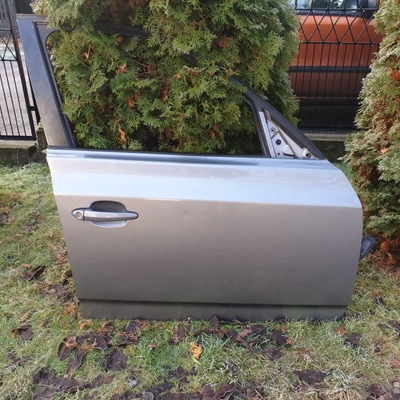 Двері праве передні задні bmw e83 x3 silbergrau фото №1