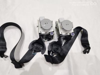 Vw caddy 2k7 новий model задні ремені фото №1