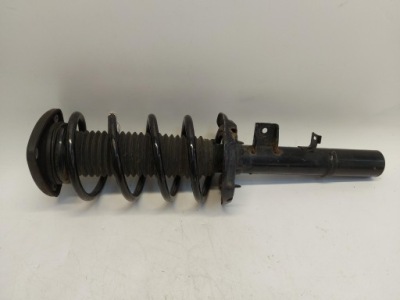 Volvo xc40 амортизатор лівий перед 32246637 фото №1