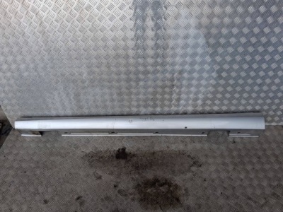 Молдинг поріг ліва поріг накладка mercedes w176 a2466901340 фото №1