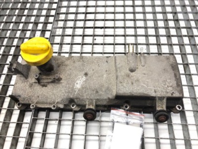 Кришка клапанів dacia dokker 1.6 83km захист верхній, пластикова фото №1