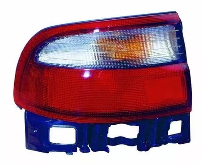 FARO PARTE TRASERA TOYOTA CARINA E - 04/92-05/9  