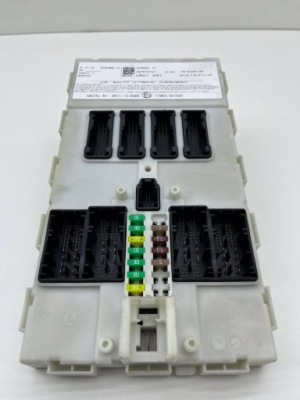 Bmw 2 f45 модуль блок управления fem bdc 8736690 фото №1