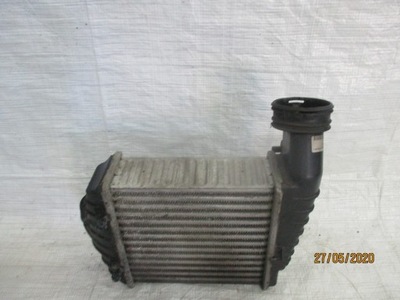 Audi vw 3b0145805j інтеркулер фото №1