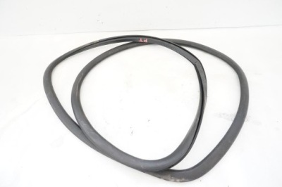 Прокладка дверь правый задняя vw polo iv 9n lift 5d фото №1