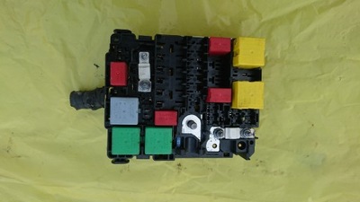 Peugeot 208 lift коробка запобіжників bsm фото №1