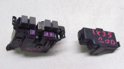 Hyundai ix35 2.0 коробка запобіжників 10-16 103 фото №1