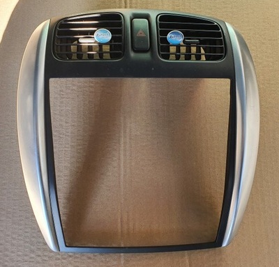 Рамка обдув ґрати mazda premacy i lift фото №1