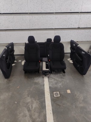 Xc60 ii lift сидіння заднє сидіння обшивки тунель фото №1