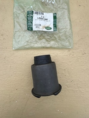 Land range rover discovery сайлентблок втулка важеля lr051585 фото №1