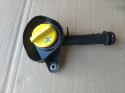 Крышка заливная горловина масла renault modus 1,2b 16v 8200323344 фото №1