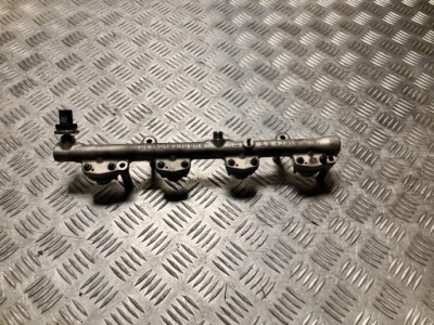 Bmw 1 f40 m135i f38 m35i 2.0 молдинг впрыскная фото №1