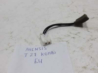 Штекер колодка соединитель радио toyota avensis t27 фото №1