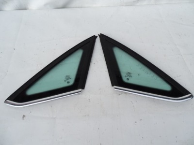 Скло кузовна перед передня трикутник ford focus iii mk3 фото №1