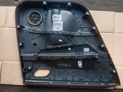 Обшивка двері правий задня peugeot 5008 фото №1