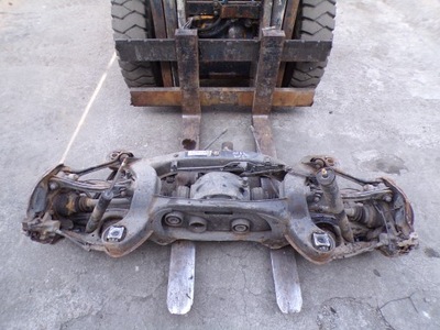 Подрамник подрамник подрамник задняя mercedes w203 w209 clk фото №1