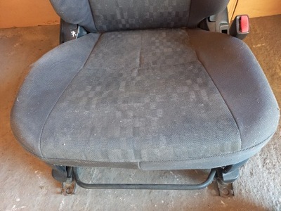 TOYOTA AVENSIS VERSO SEAT SEAT FRONT RIGHT MATERIAL  