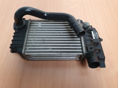 Интеркулер радиатор 1830701439 toyota yaris 1.4d фото №1