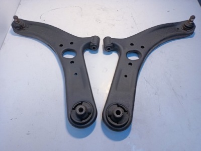 Kia rio iii рычаг правый перед 2011- фото №1