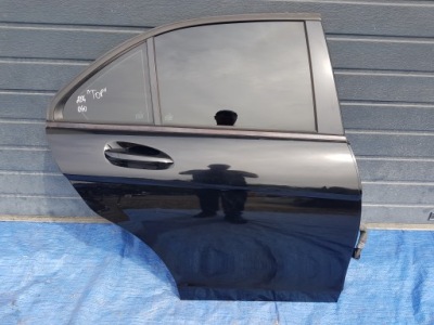 Mercedes w204 sedan дверь правый задняя c040 040 фото №1