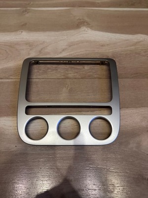 Рамка защита радио кондиционера vw eos 1q0858071d фото №1