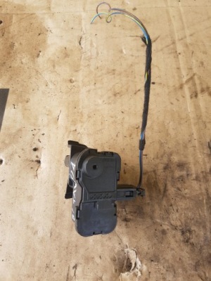 Привід кришка заливної пального octavia iii 7p0610773 фото №1