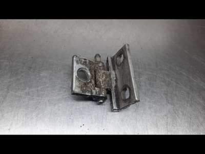 Петля дверь левый volvo s60 v70 ii фото №1